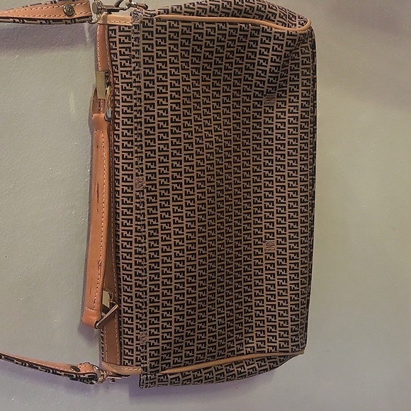 Authentic Fendi Purse - Picture 3 of 10